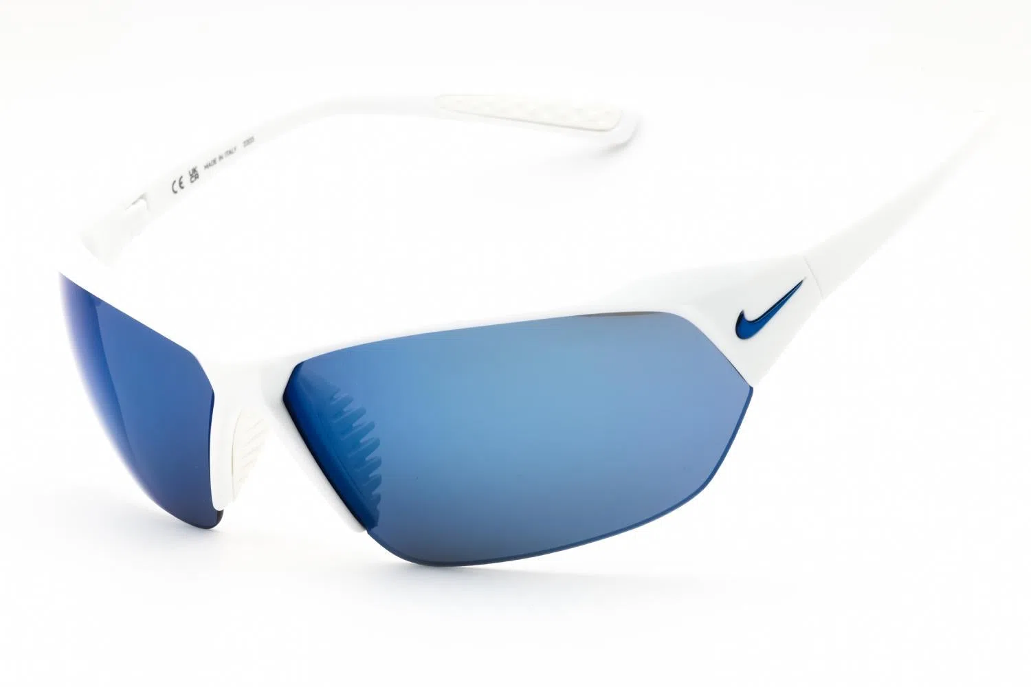 Nike NIKESKYLONACEMIEV1125 Sunglasses - view 3